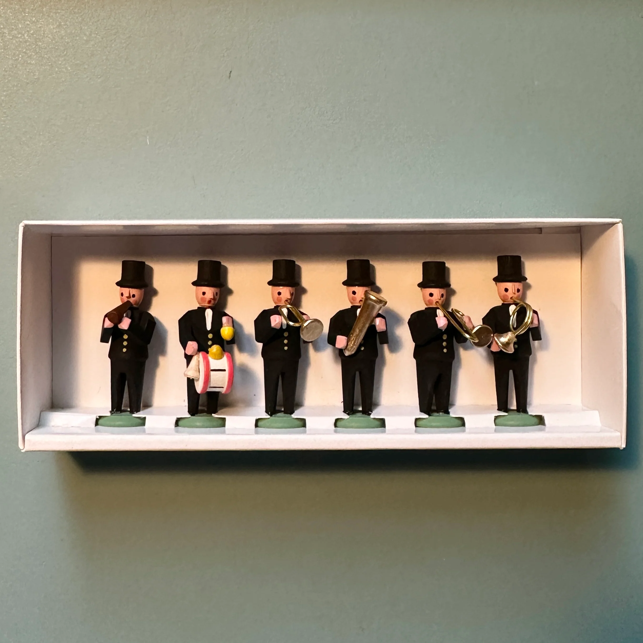 Miniature Six Man Wedding Band - Image 2